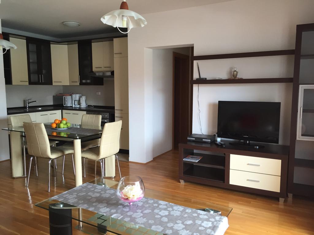 Apartments Villa Plaza تروغير المظهر الخارجي الصورة