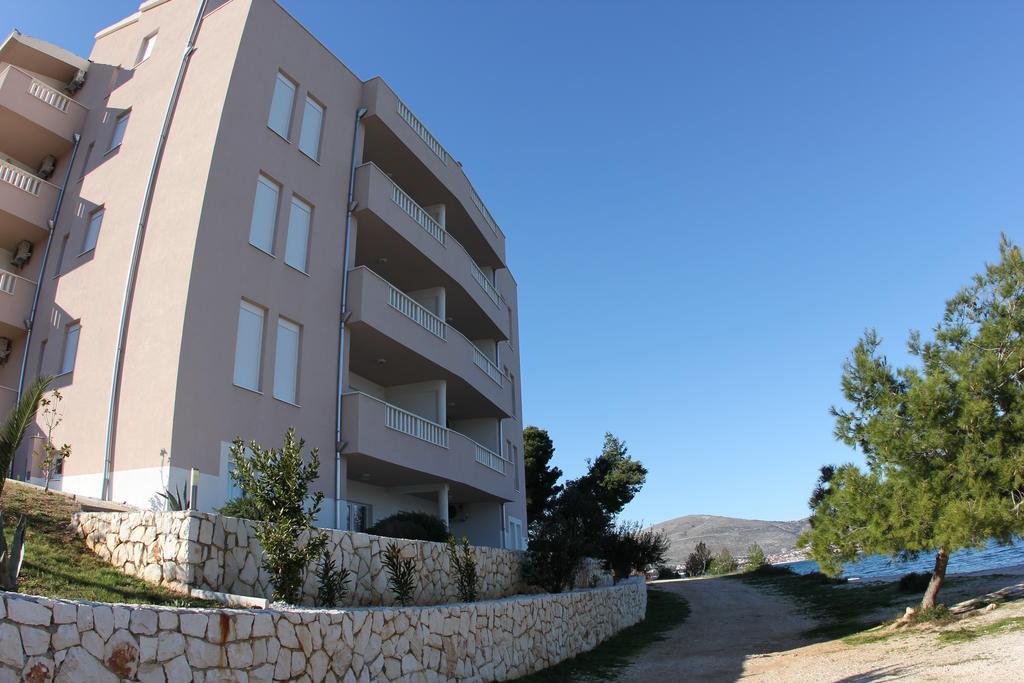 Apartments Villa Plaza تروغير المظهر الخارجي الصورة