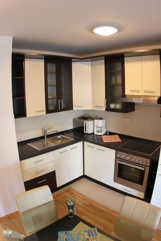 Apartments Villa Plaza تروغير الغرفة الصورة