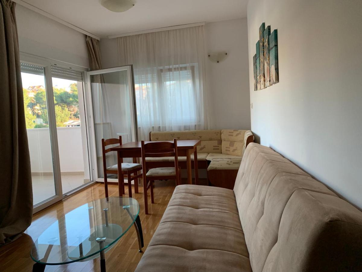 Apartments Villa Plaza تروغير المظهر الخارجي الصورة